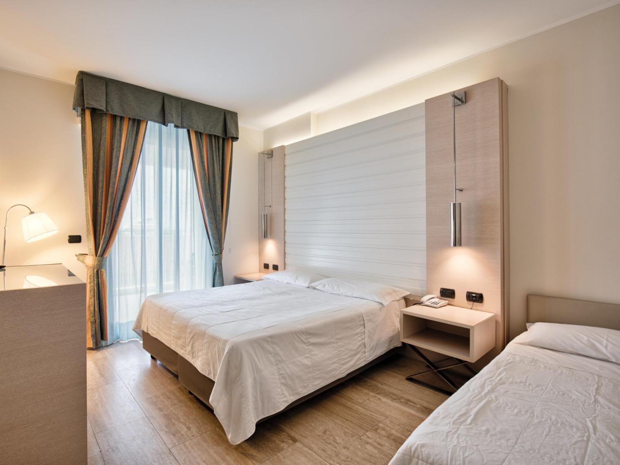 Hotel Columbus Lignano Sabbiadoro Eksteriør billede