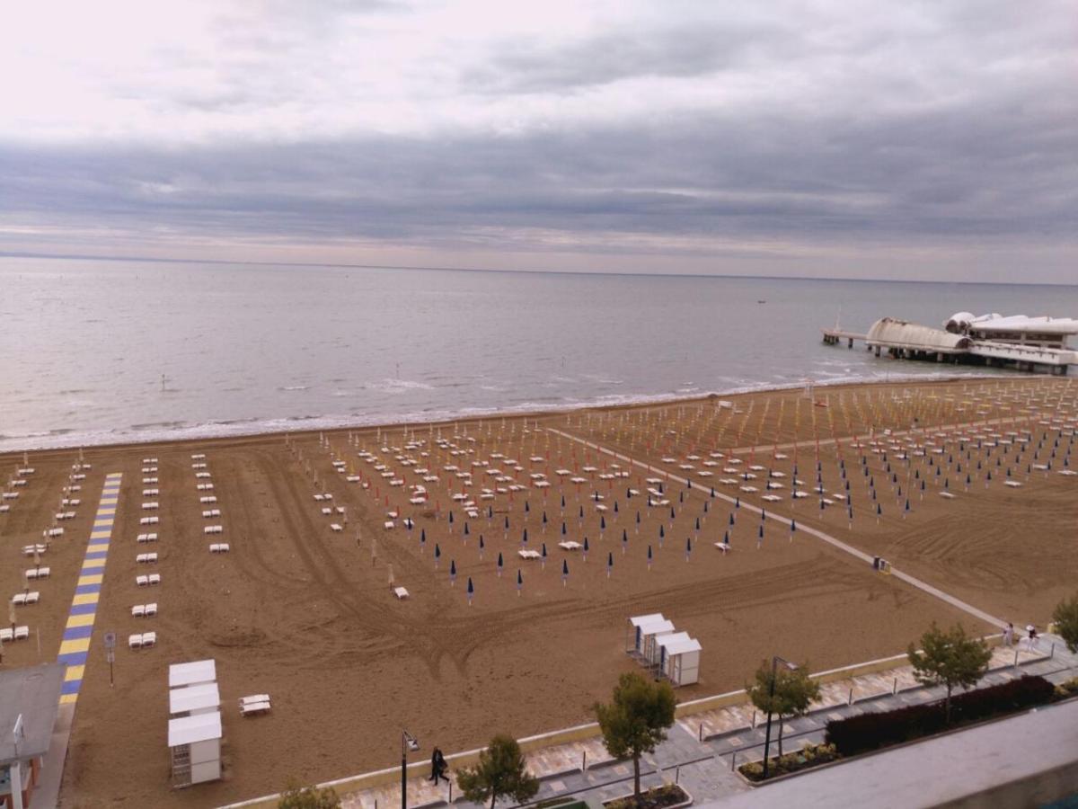 Hotel Columbus Lignano Sabbiadoro Eksteriør billede